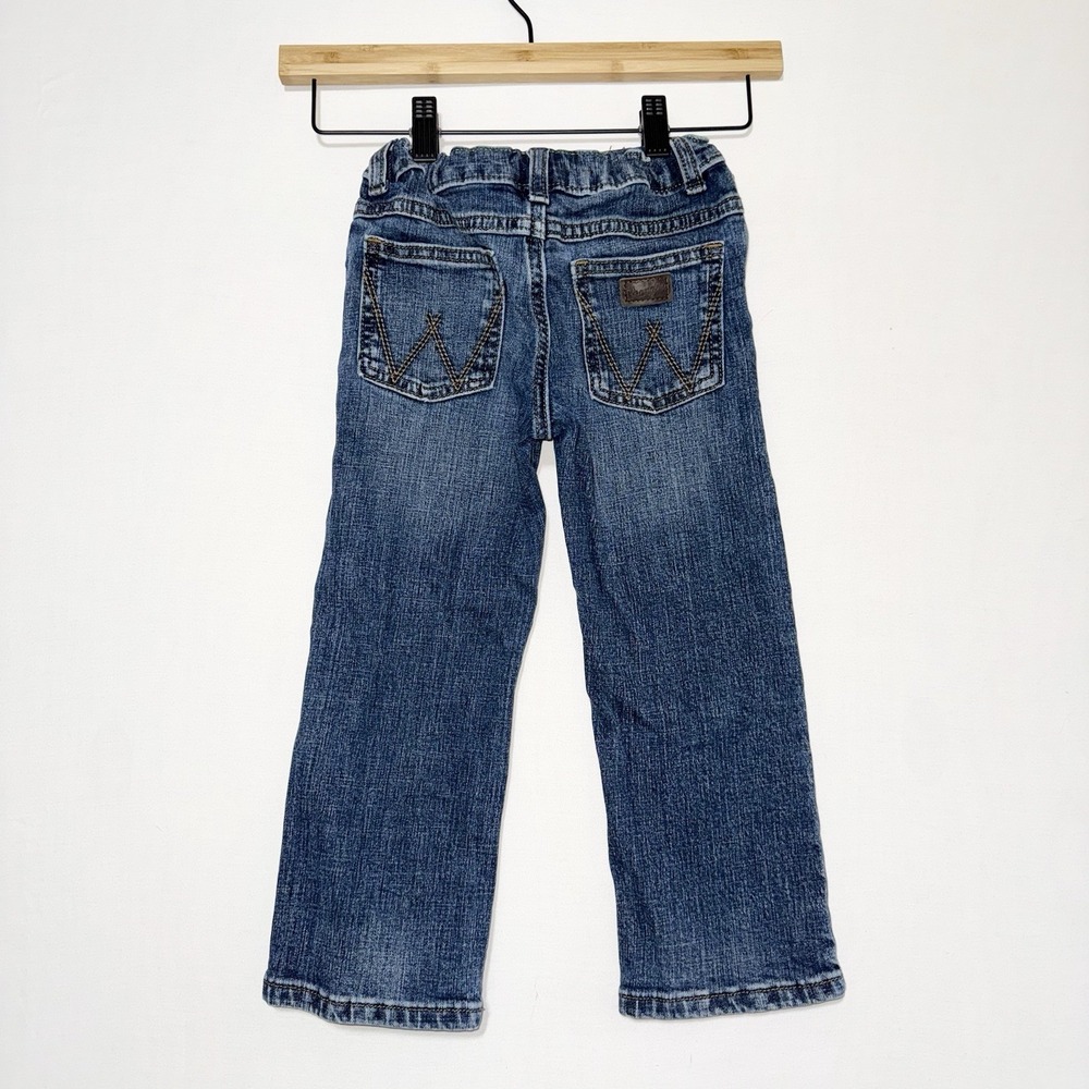 Wrangler Retro Slim Straight Jeans Boy Size 4 Regular Straight Medium Wash Denim - Picture 2 of 10